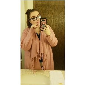 Meet your Posher, Noelle